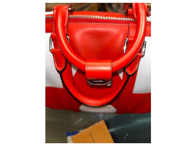 Louis Vuitton Keepall 50 World Cup Pelle Bianco Rosso - vista 9