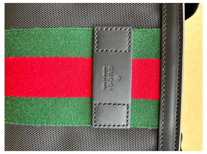 Borsa tote Gucci in nylon nero - vista 3