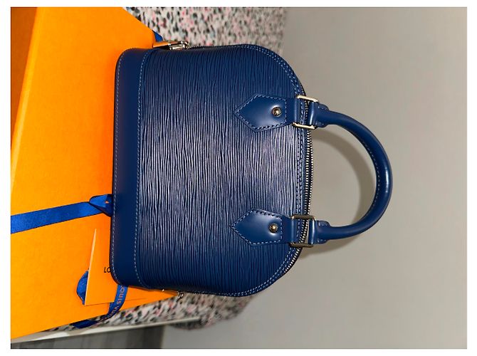 Louis Vuitton Alma BB Cuero Epi Azul Marino - vista 12