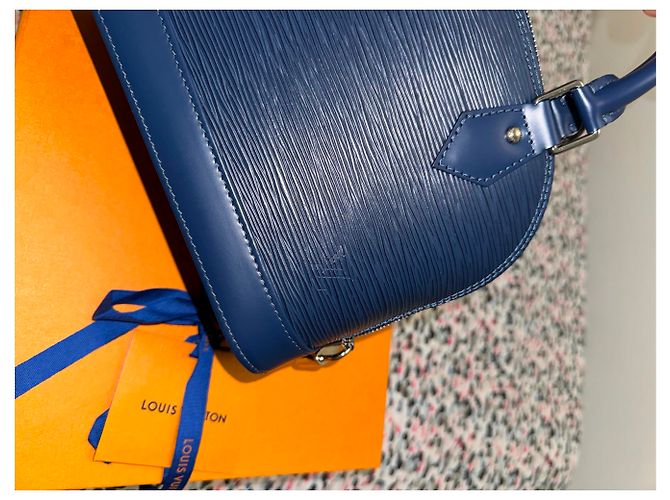 Louis Vuitton Alma BB Cuero Epi Azul Marino - vista 13