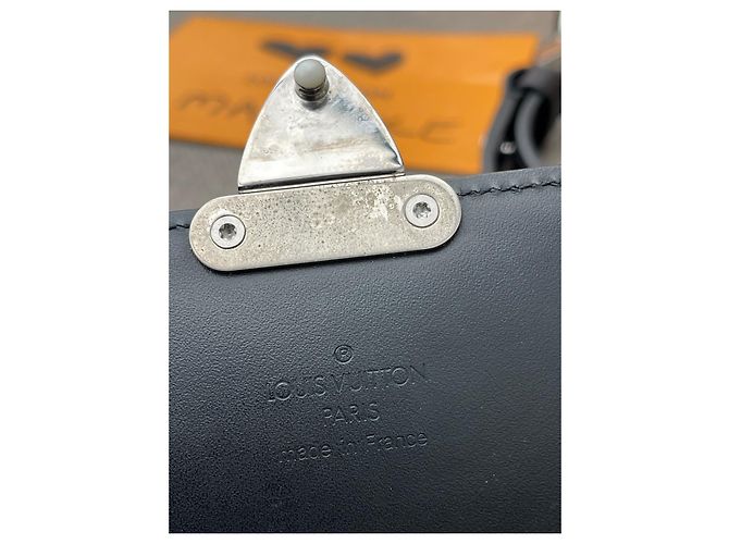 Borsa Louis Vuitton Monogram Mini Glace Anushka MM Nera in Pelle Nero - vista 10