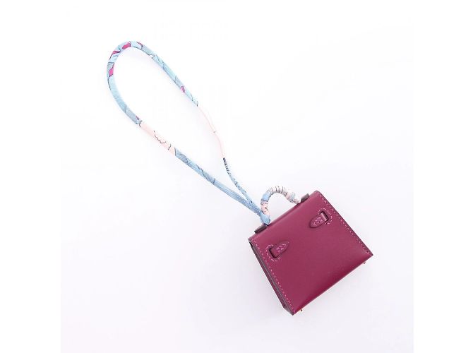 Charm Twilly Kelly di Hermès Porpora - vista 3