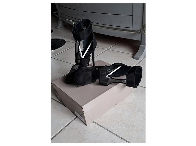 Ermanno Scervino Sandalen mit Absatz Schwarz Wildleder Größe 40 - Ansicht 3