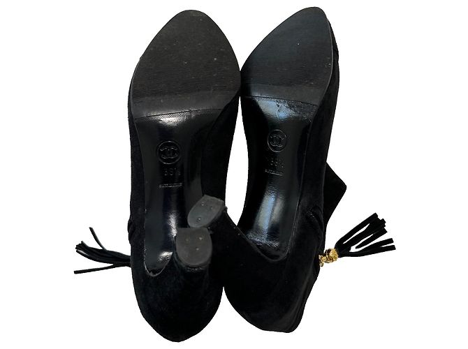 Chanel Botas de ante con borlas doradas Negro Gold hardware - vista 17