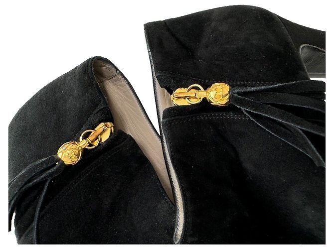 Chanel Botas de ante con borlas doradas Negro Gold hardware - vista 6