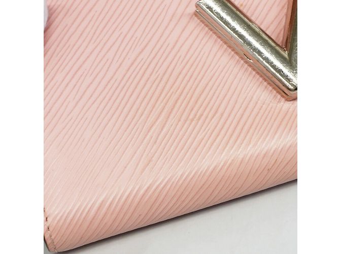 Cartera Larga Epi Twist M61178 Louis Vuitton - vista 13