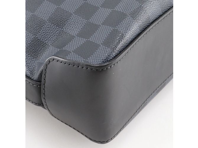 Borsa a spalla Greenwich di Louis Vuitton Nero Blu navy - vista 4