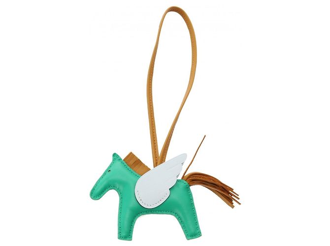Plume Charm de bolso Pegasus Rodeo PM de Hermès - vista 2