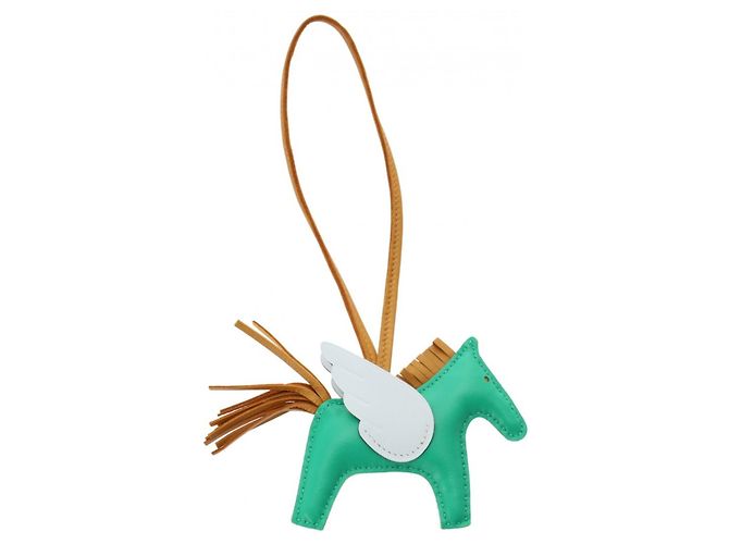 Plume Charm de bolso Pegasus Rodeo PM de Hermès - vista 3