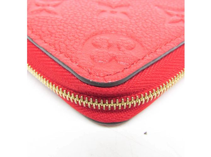 Monedero Zippy en Monogram Empreinte de Louis Vuitton Roja - vista 5