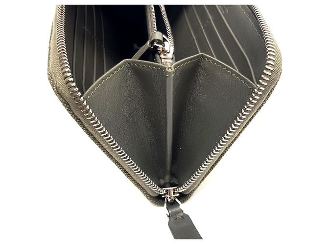 Valentino Garavani Studded VLTN Print Langbörse Weiß Khaki - Ansicht 10