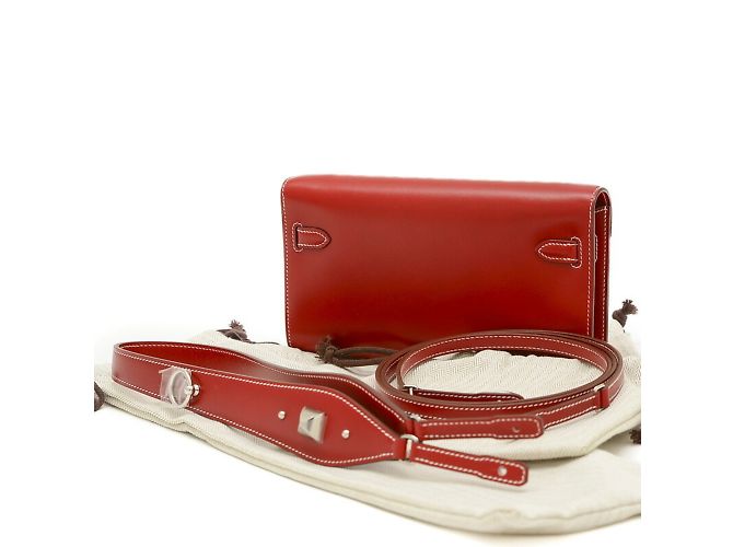 Hermès Hermes Kelly To Go Lock Shoulder Bag Red - view 2