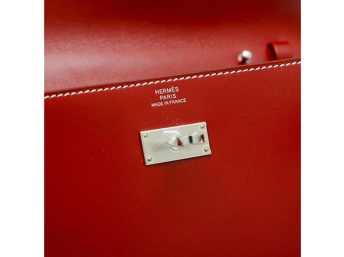 Hermès Hermes Kelly To Go Lock Shoulder Bag Red - view 4