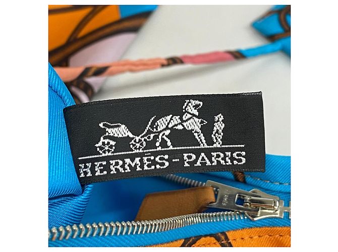 Silk In Hermès Borsa a Spalla Hermes Silky City MM D'oro - vista 5