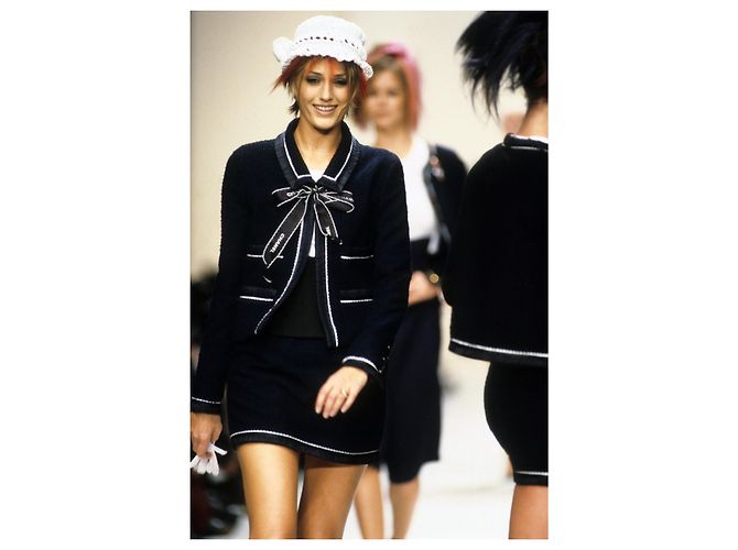 Coco Crush Spilla a fiocco Chanel 1994 blu navy - vista 3
