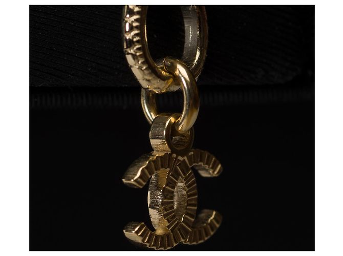 Gioielli CHANEL CC in Metallo Dorato - 101916 D'oro - vista 7