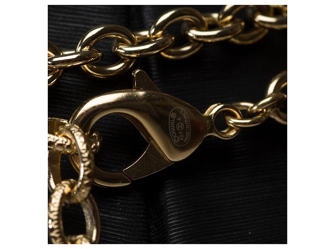 Gioielli CHANEL CC in Metallo Dorato - 101916 D'oro - vista 8