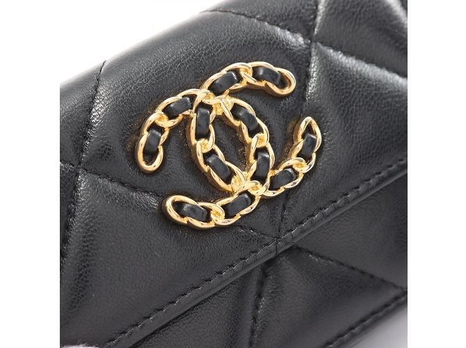 Chanel 19 Matelassé Dreifach-Brieftasche Schwarz - Ansicht 9