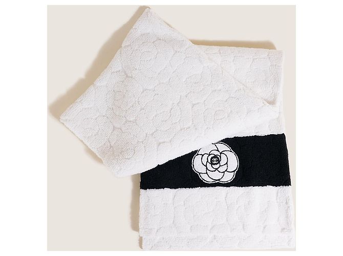 Timeless Chanel Cachecol Camélia Branco - vista 2
