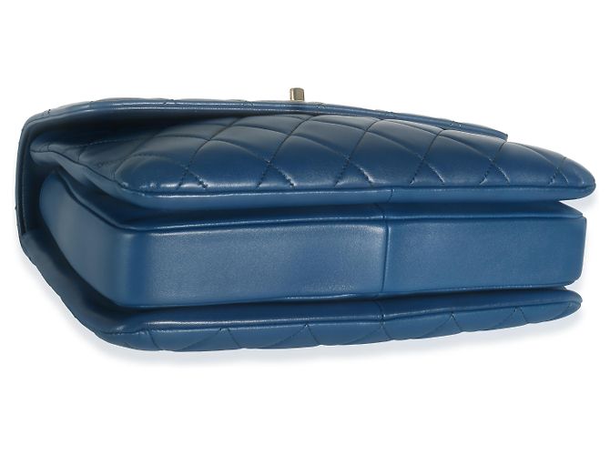 Borsa a mano media in pelle di agnello trapuntata blu navy Chanel - vista 7