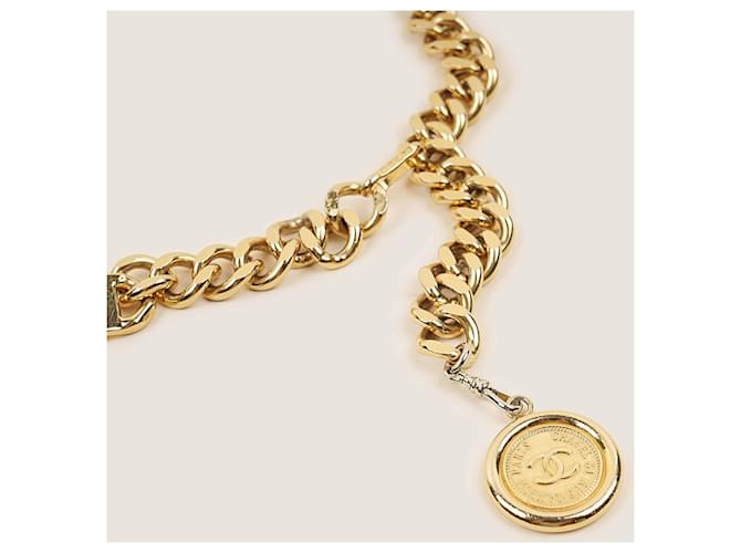 Timeless Chanel Cinturón de cadena Medallion CC Dorado - vista 2