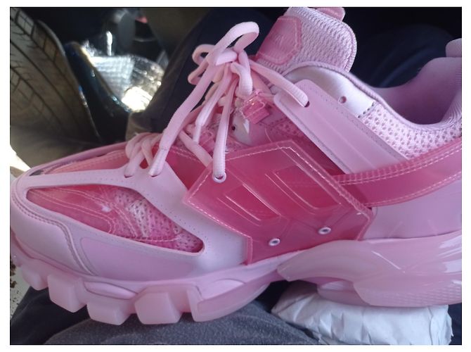 Sneakers Balenciaga in pelle rosa - vista 3