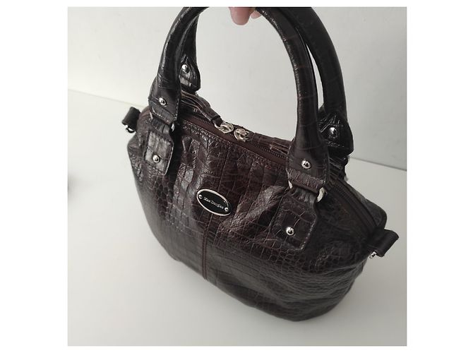 Bela bolsa Mac Douglas em couro verdadeiro marrom escuro estilo crocodilo, em estado novo - vista 9