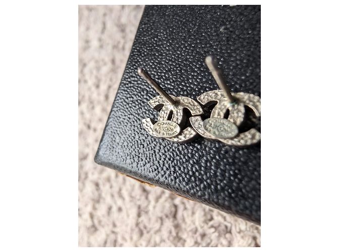 Chanel CC A12W Orecchini classici mini in cristallo con logo e scatola in hardware argento - vista 8