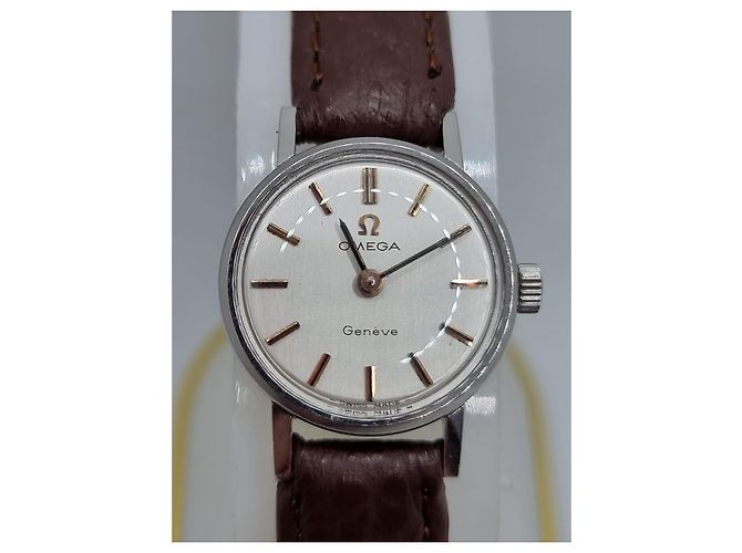 Reloj Omega Geneve Mecánico Acero Metálico - vista 2