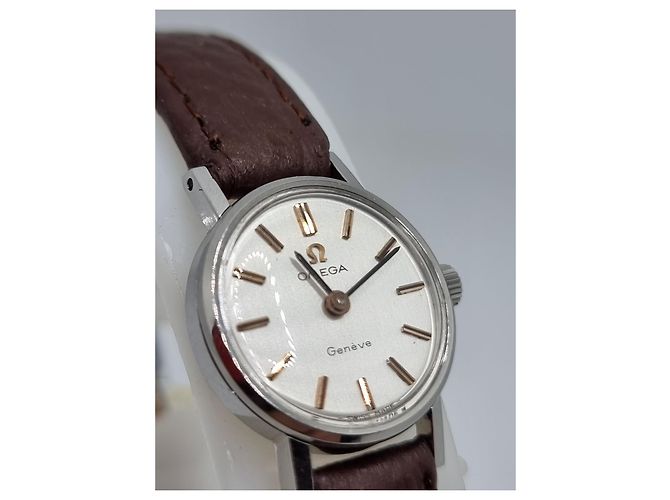 Reloj Omega Geneve Mecánico Acero Metálico - vista 3