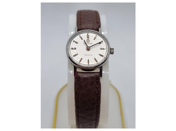 Reloj Omega Geneve Mecánico Acero Metálico - vista 4
