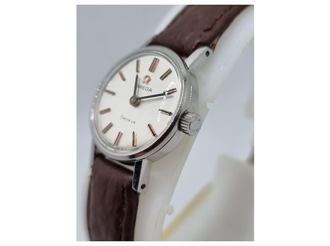 Reloj Omega Geneve Mecánico Acero Metálico - vista 5