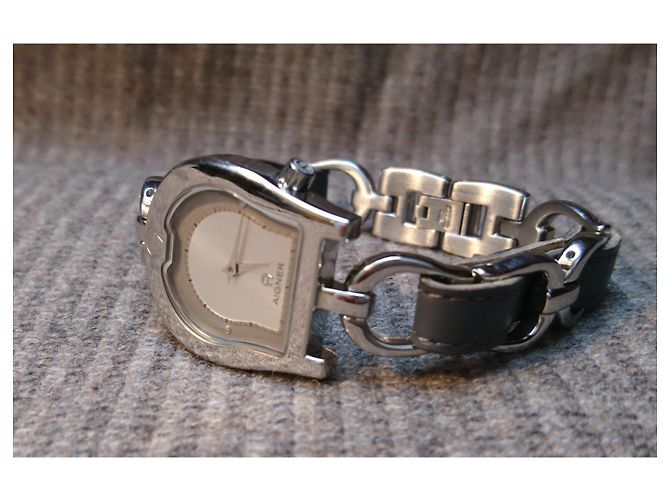 Aigner Perugia Quarz Uhr, Ref A07200 Swiss Made Silber Weiß Grau - Ansicht 2