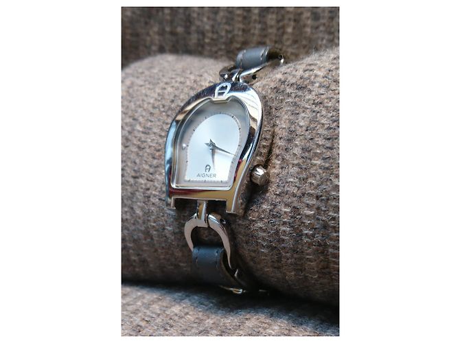 Aigner Perugia Quarz Uhr, Ref A07200 Swiss Made Silber Weiß Grau - Ansicht 3