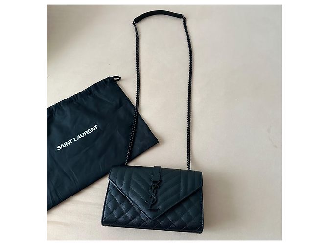 Borsa Envelope Saint Laurent Nera in Pelle Caviar Nero - vista 2