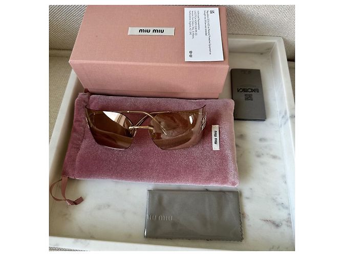 Occhiali da sole Miu Miu marrone chiaro plastica - vista 9