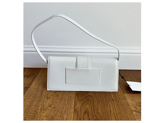 Borsa Jacquemus Le Bambino Long in Pelle Bianca Bianco D'oro - vista 3