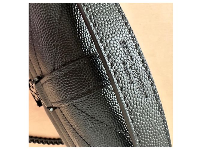 Bolso Envelope Saint Laurent de Cuero Caviar Negro - vista 13