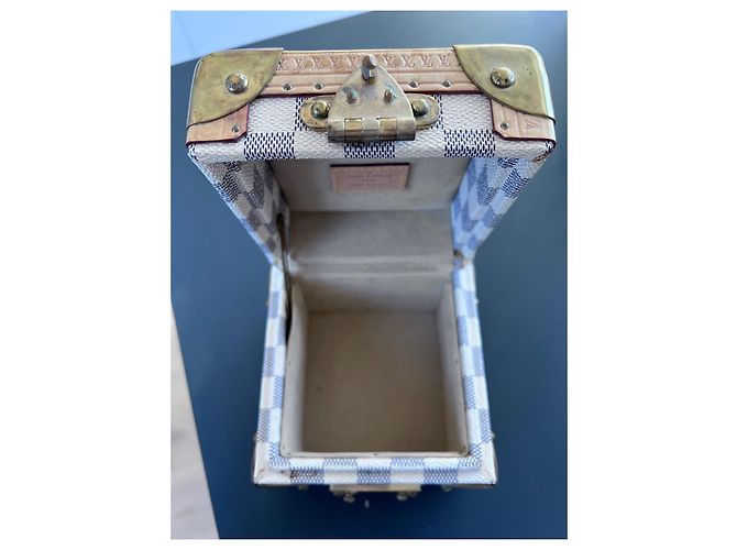 Louis Vuitton Scatola Meraviglia Bianco Blu chiaro - vista 3