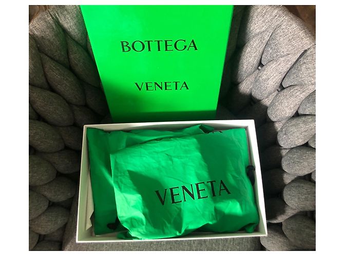 Stivaletti Bottega Veneta Neri in Gomma Nero - vista 3