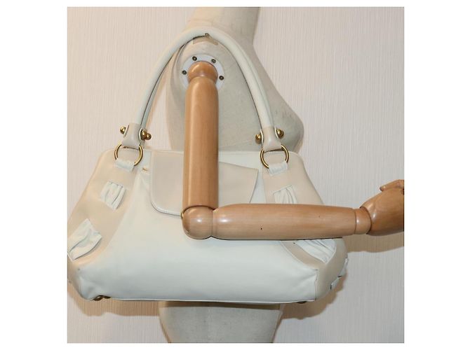 Borsa a spalla Gancini in pelle bianca e oro Auth 85534 di Salvatore Ferragamo Bianco D'oro - vista 23