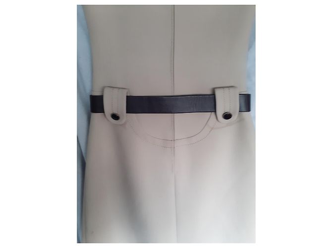 Vintage Wollkleid Beige mit Ledergürtel - vue 4