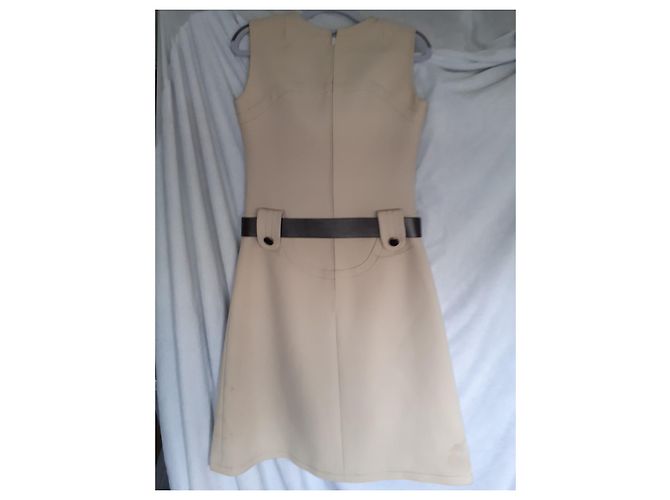 Vintage Wollkleid Beige mit Ledergürtel - vue 5