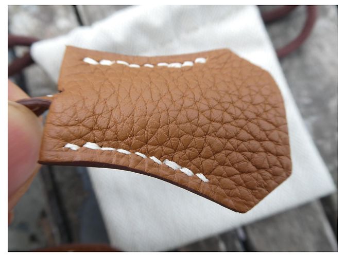 Clochette e tirante Hermès nuovo in pelle Togo oro, nuovo - vista 5