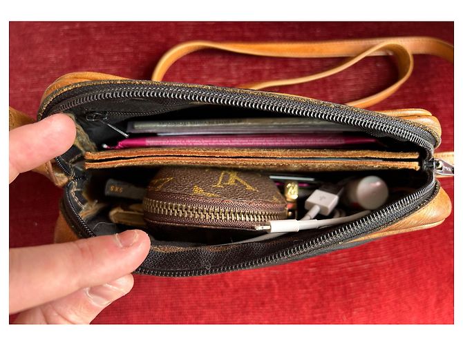 Borsa a tracolla Cartier in pelle nera e marrone Nero - vista 4