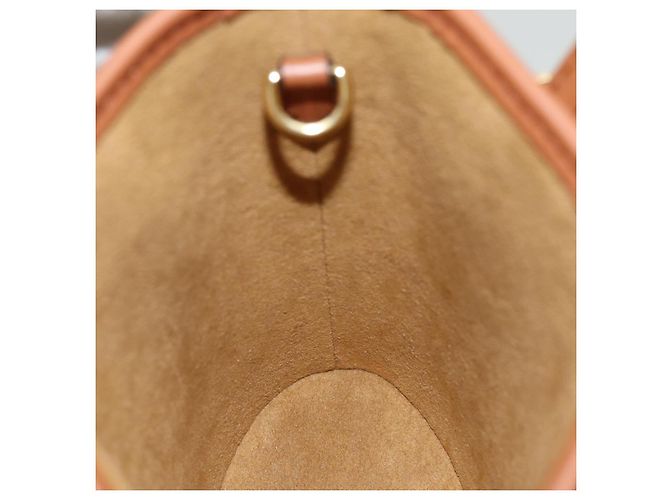 Bucket LOUIS VUITTON LV Borsa a secchiello Nano Garden Beige M81724 LV Auth 84696S - vista 11