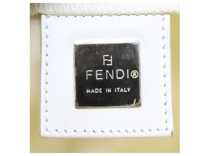 FENDI Schultertasche aus Nylon in Weiß Silber authentisch ar12395 - Ansicht 16