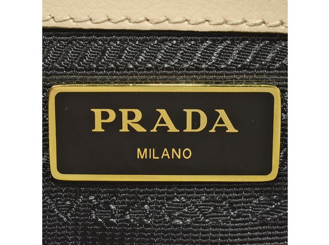 Borsa a spalla in pelle di vitello Prada Beige - vista 6