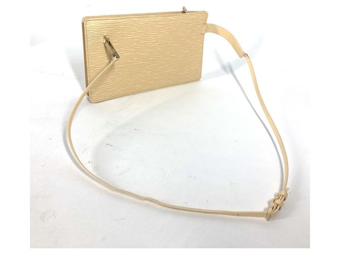 Belt Bag Epi Rochelle Louis Vuitton Giallo - vista 9