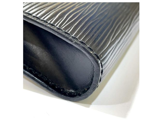 Borsa Clutch Pochette Arche Epi Louis Vuitton Nero - vista 6